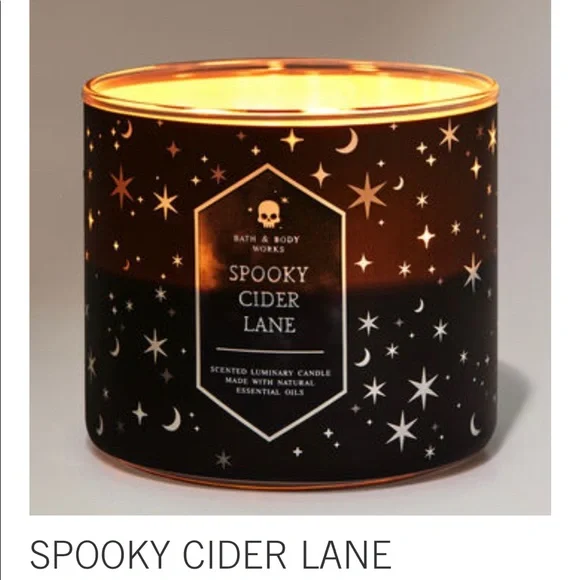 SPOOKY CIDER LANE
3-Wick Candle - Picture 4 of 5